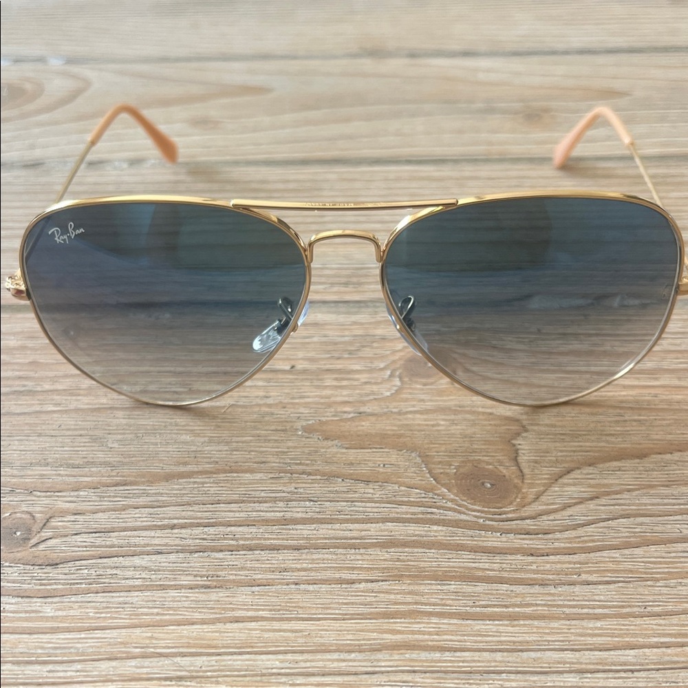 Ray-Ban Gold Frame Aviator Sunglasses